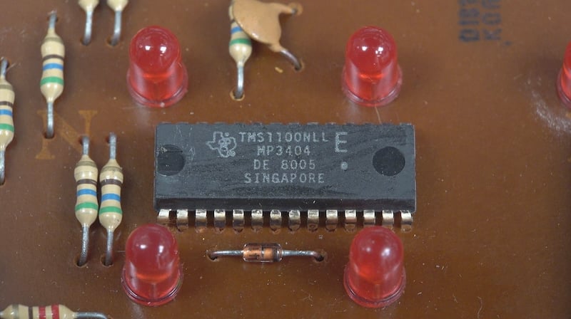 TMS1100 MCU in the Parker Brothers Merlin electronics game